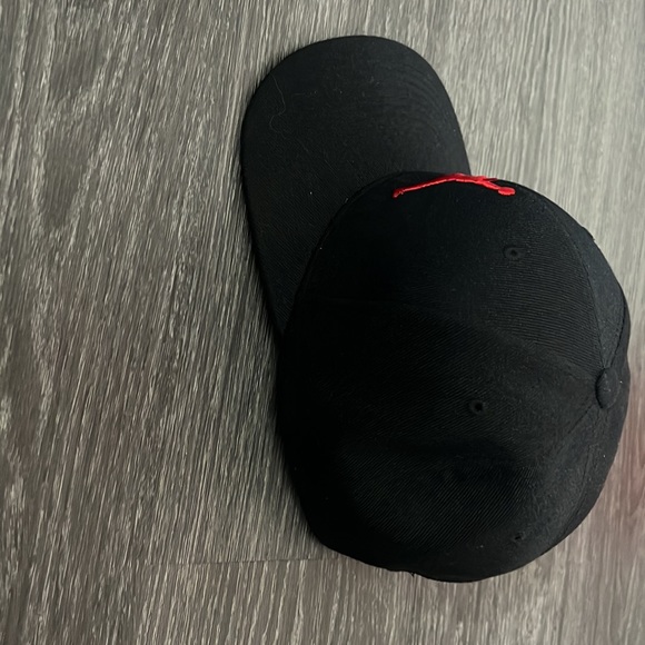 Jordan Snapback Hat - Picture 2 of 4